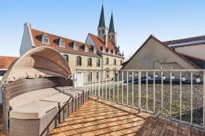 Hellohome I Gemütliches City Studio mit großer Dachterrasse & Parkplatz
